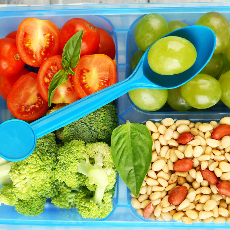 Nutricionista dá dicas de como preparar e armazenar marmitas feitas em casa