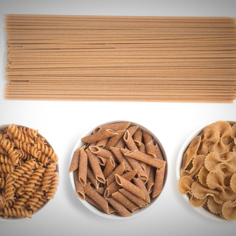 Macarrão integral com molho de PTS (proteína texturizada de soja)