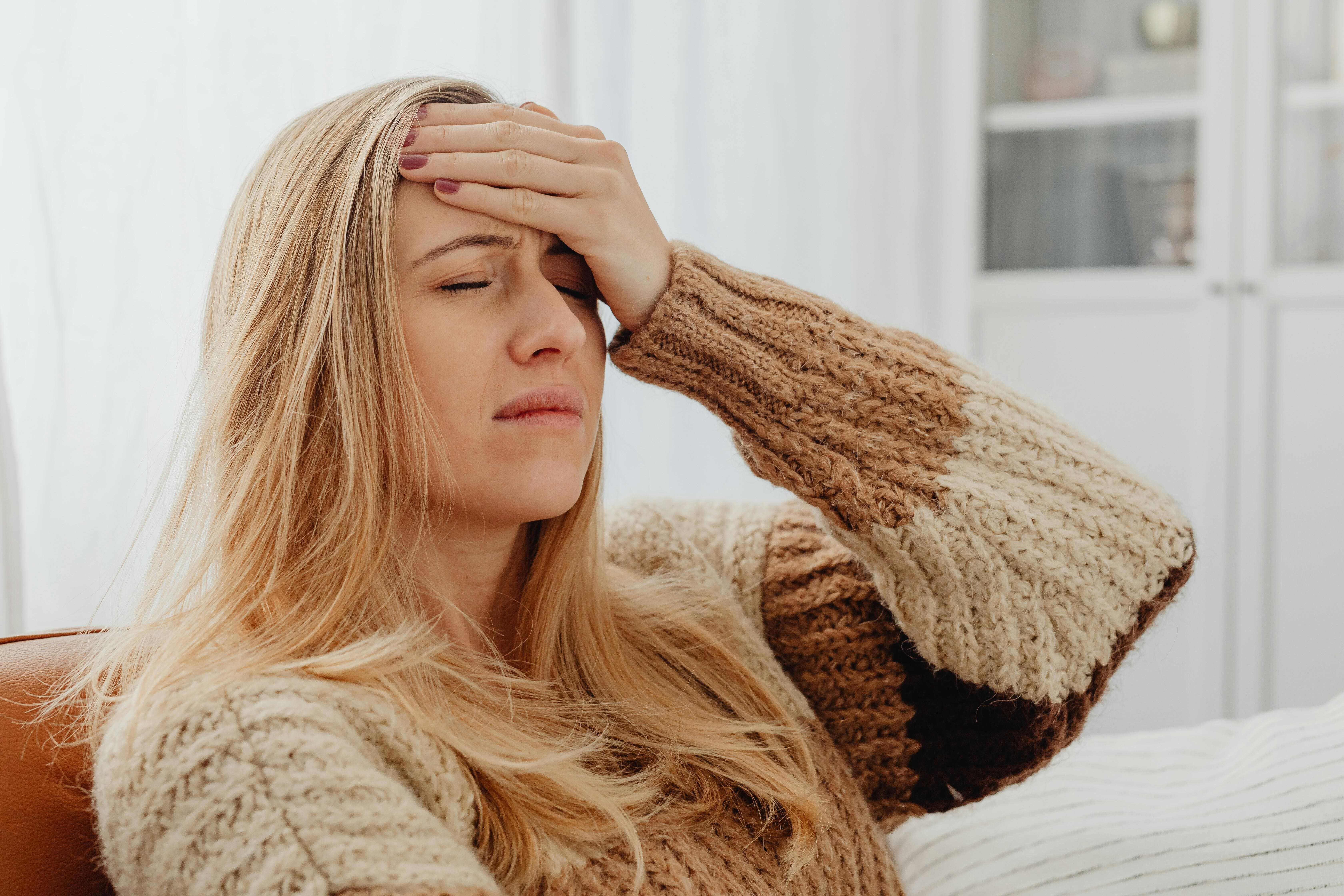 Entenda a enxaqueca: sintomas, causas e como prevenir