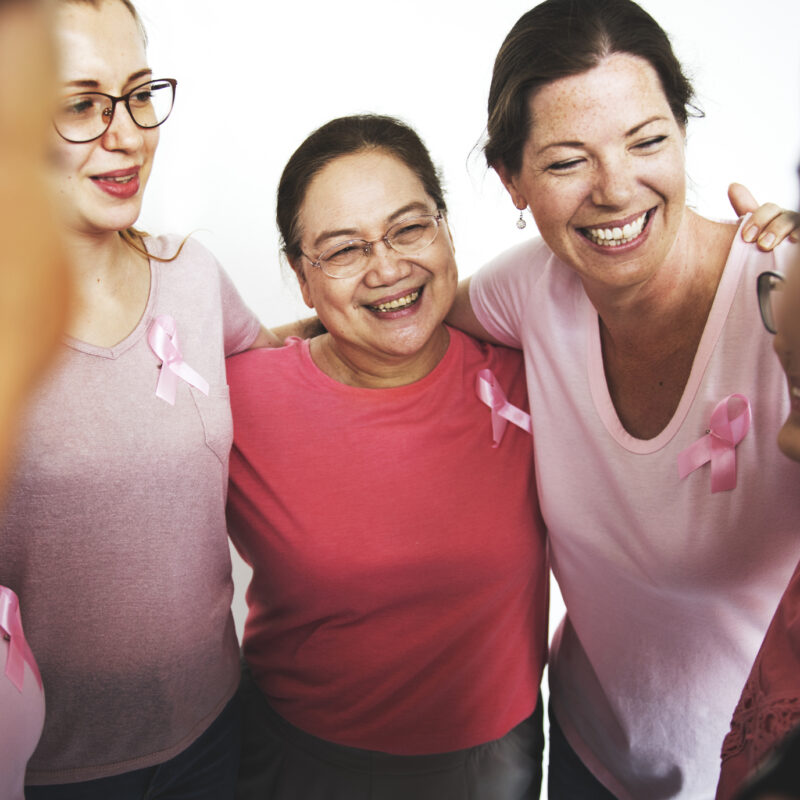 Outubro Rosa: 5 dicas para prevenir o câncer de mama