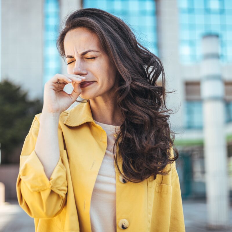 Rinite e sinusite na primavera: como prevenir crises respiratórias